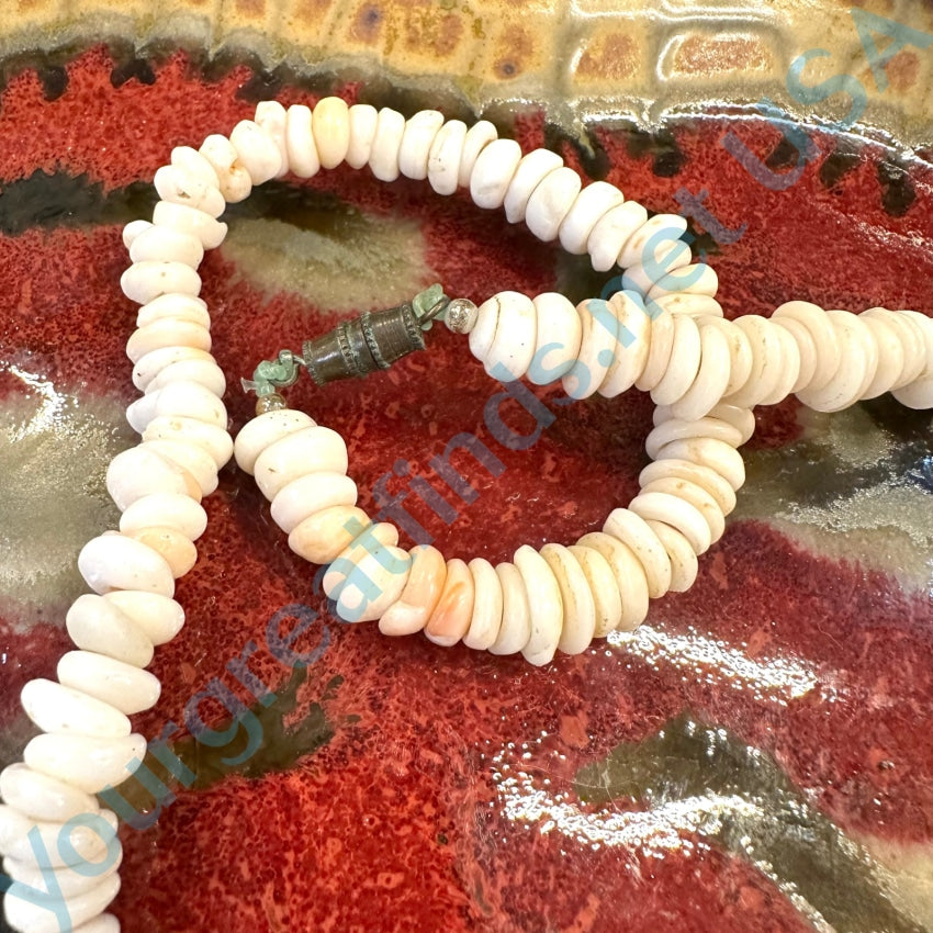Vintage Hawaiian fuzzy velvet seed Lei necklace, Maui mink Hua Weleweka  mgambotree seeds - Necklaces | Facebook Marketplace | Facebook