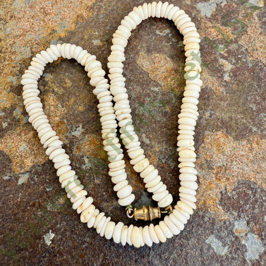 Natural High Grade Hawaiian Puka Shell Necklace 16.5” L necklace