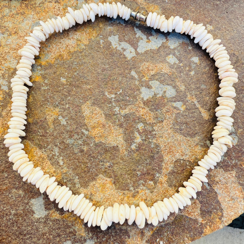 Natural High Grade Hawaiian Puka Shell Necklace 16.5” L Surfer necklace