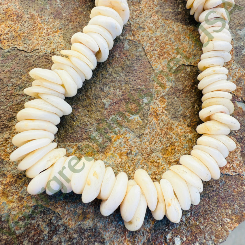 Natural High Grade Hawaiian Puka Shell Necklace 16.5” L Surfer necklace