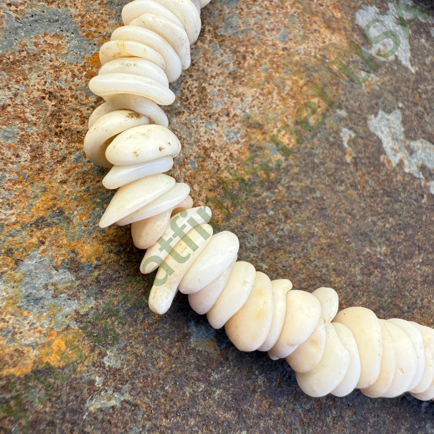 Natural High Grade Hawaiian Puka Shell Necklace 16.5” L Surfer necklace