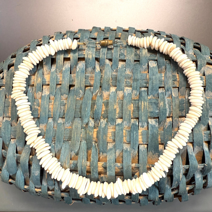 Natural High Grade Hawaiian Puka Shell Necklace 16” L necklace