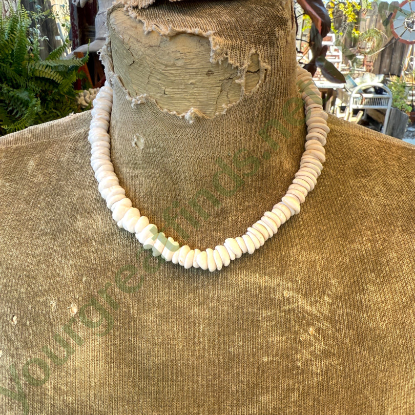 Natural High Grade Hawaiian Puka Shell Necklace 19.75” L necklace
