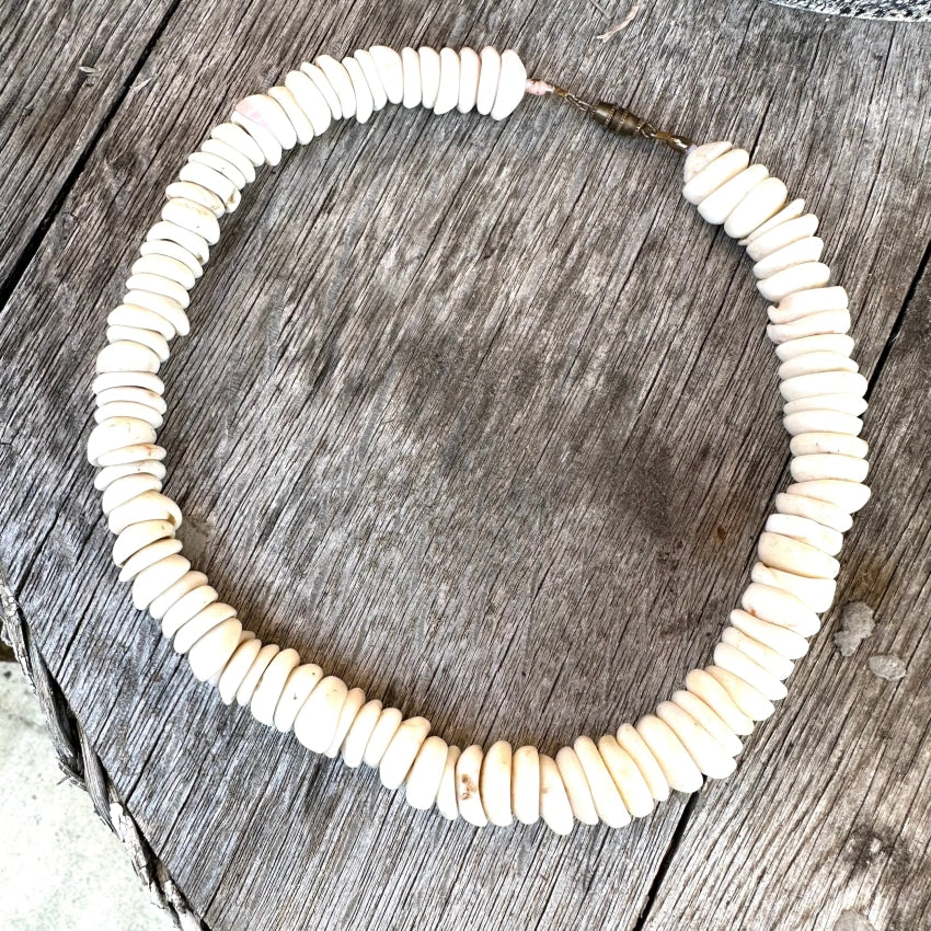 Natural Large Hawaiian Puka Shell Choker Necklace - Yourgreatfinds