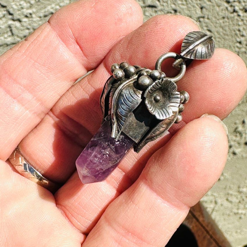 Navajo Sterling Silver 5 Feather Amethyst Point Pendant Pendant