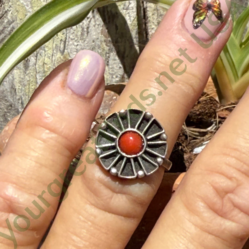 Old Mexican Sterling Silver & Coral Ring Size 7 pin