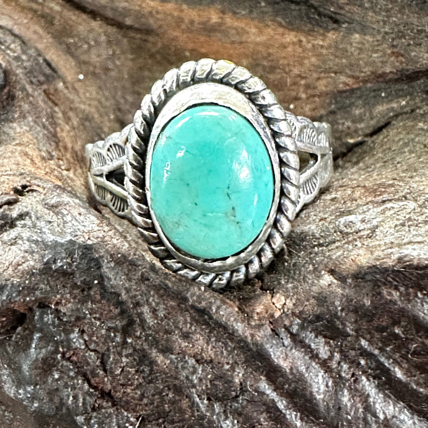 Old Navajo Sterling Silver Pale Turquoise Tourist Ring 7 Ring