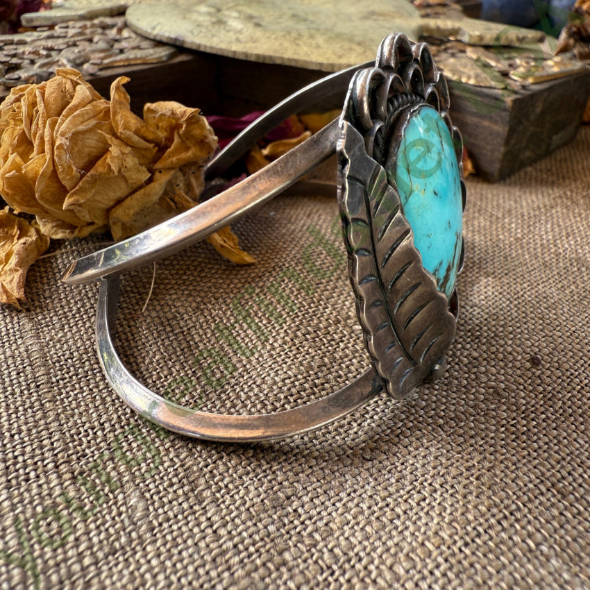 Old Navajo Sterling Silver & Spider Web Turquoise Double Feather Bracelet necklace