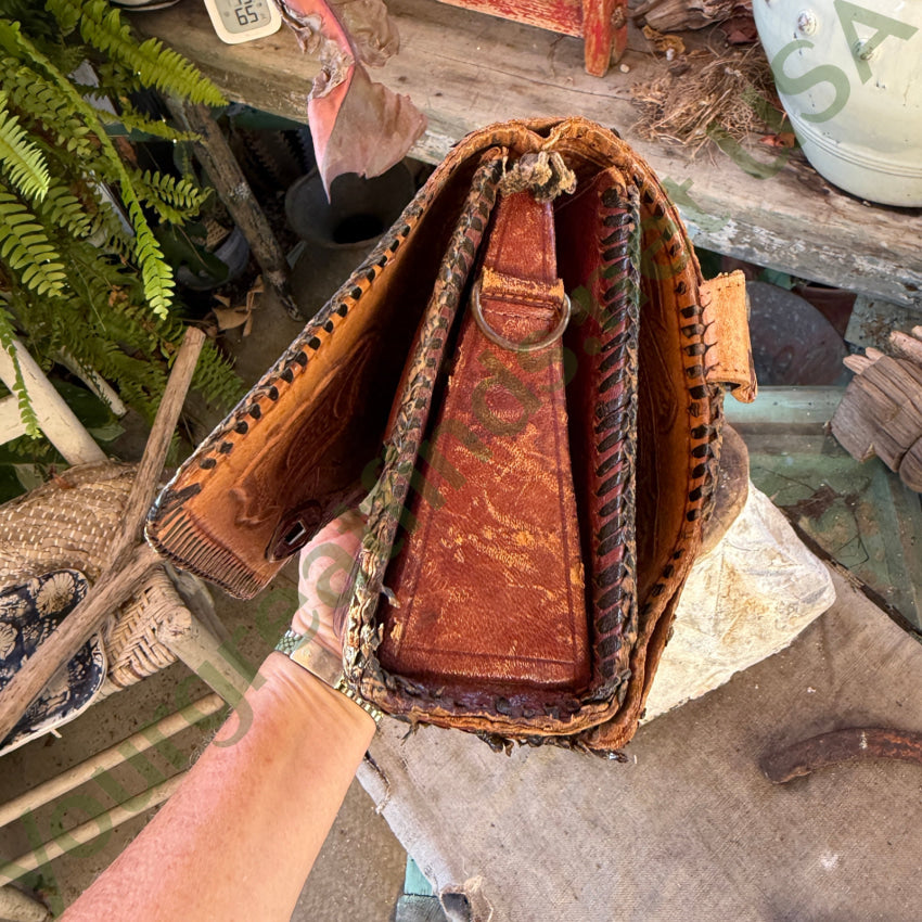 Old Reversible Mexican Tooled Leather Bag Red Heart Turn-Lock Clasp purse