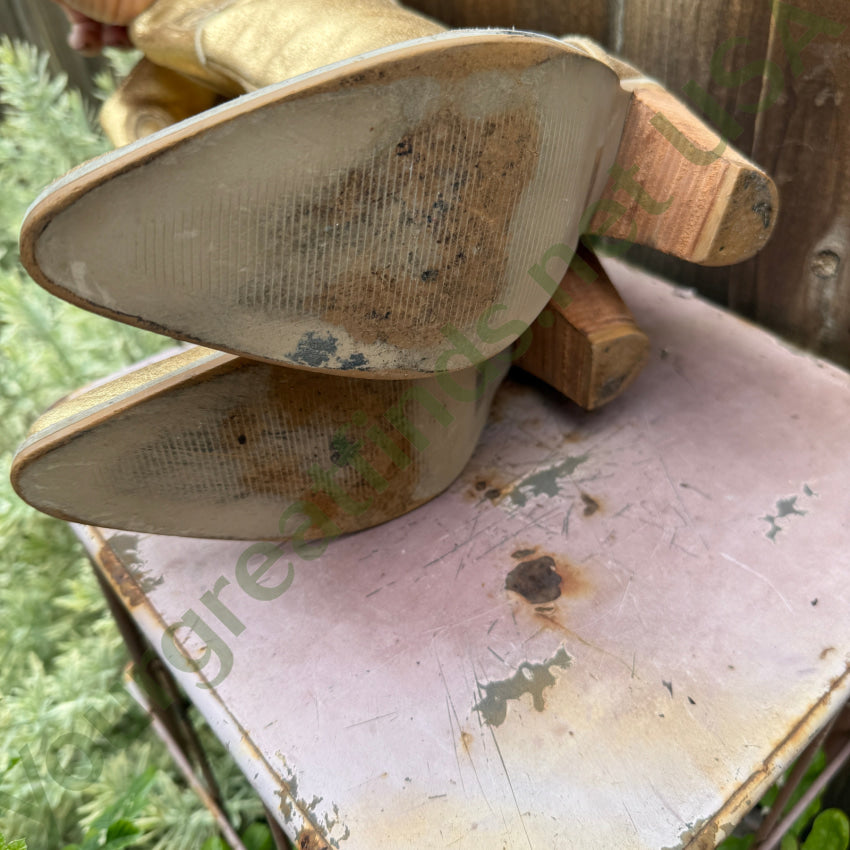 Penny Loves Kenny Gold Leather Western Cowgirl Boots Rodeo Drive 6.5 cowgirl boots