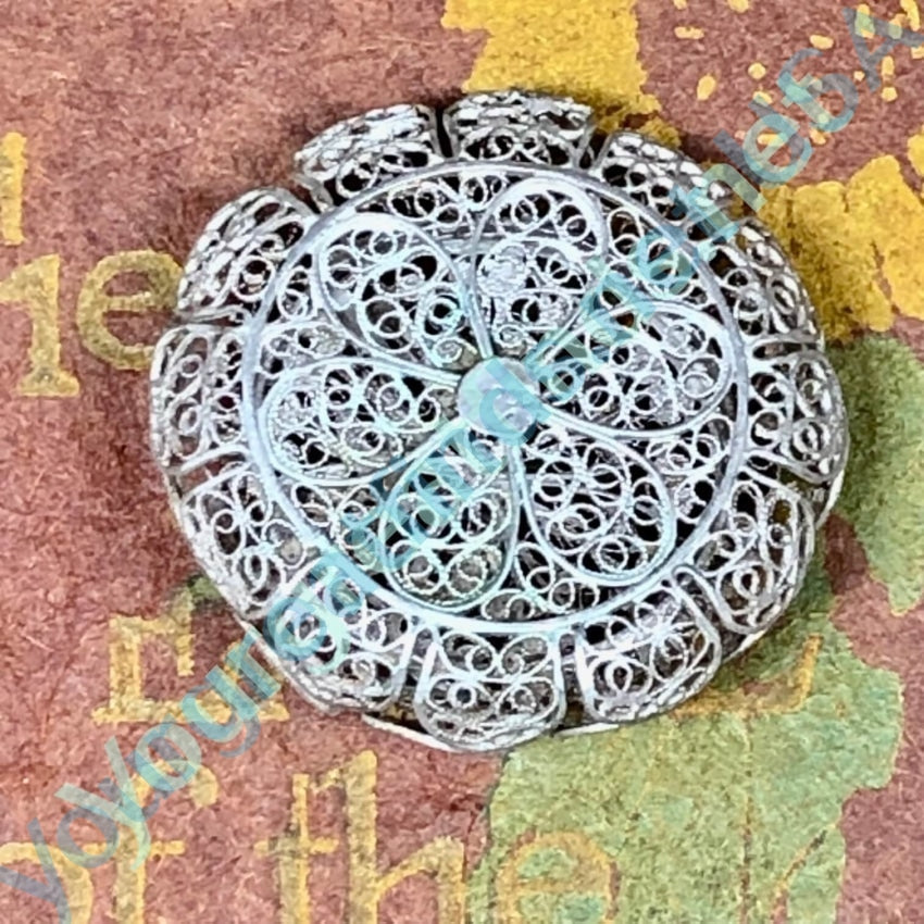 Pretty Handmade Vintage 800 Silver Filigree Pillbox Yourgreatfinds