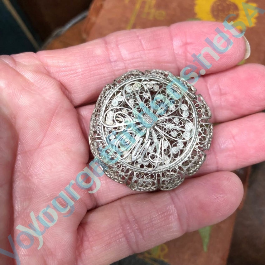 Pretty Handmade Vintage 800 Silver Filigree Pillbox Yourgreatfinds