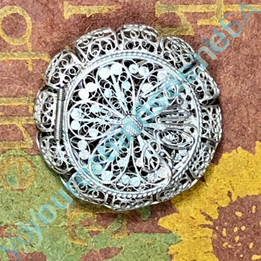 Pretty Handmade Vintage 800 Silver Filigree Pillbox Yourgreatfinds