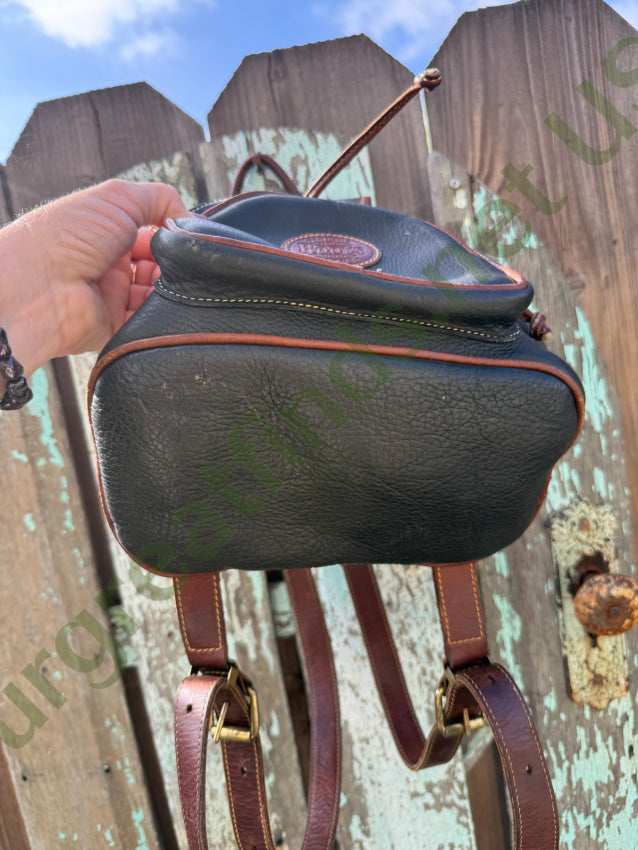 carabiner leather backpack Roots of Canada Heavy Leather Backpack – Yourgreatfinds