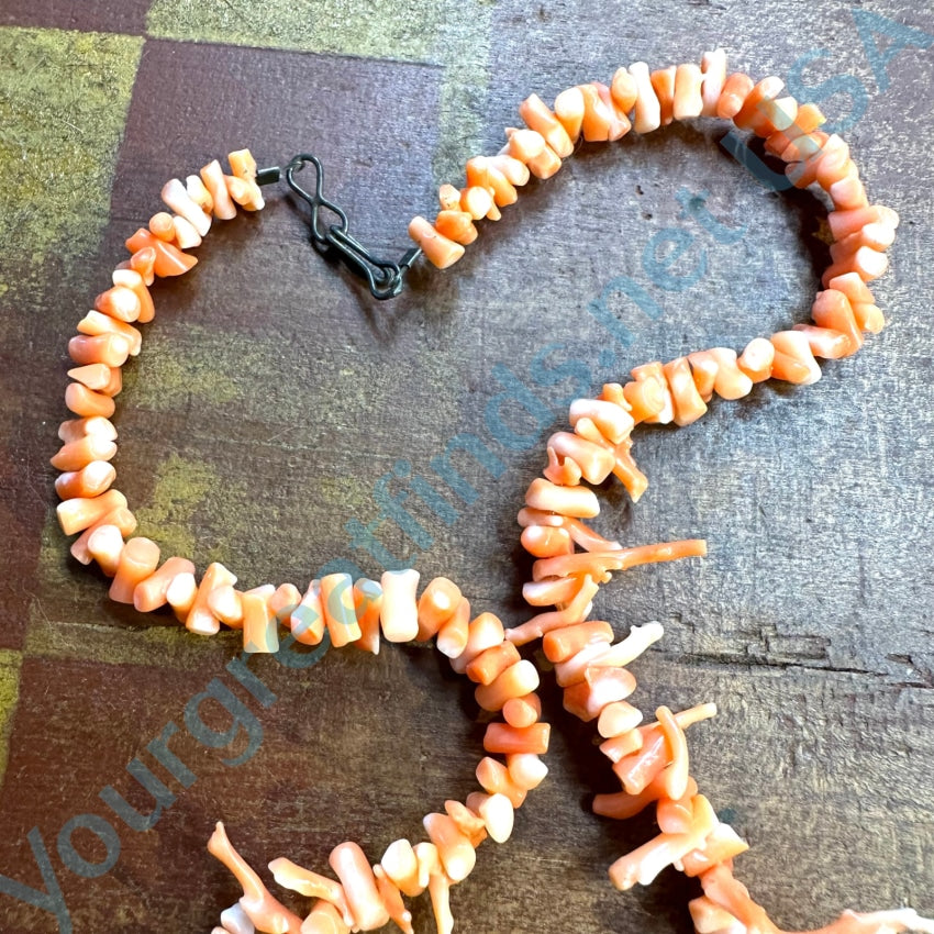 Orange shapes of resin coral necklace with blue recycled glass African -  Cristina Tamames