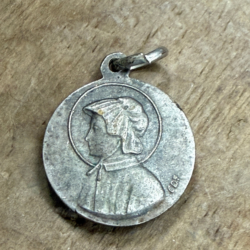 Saint Elizabeth Ann Seton Touch Relic Pendant pendant