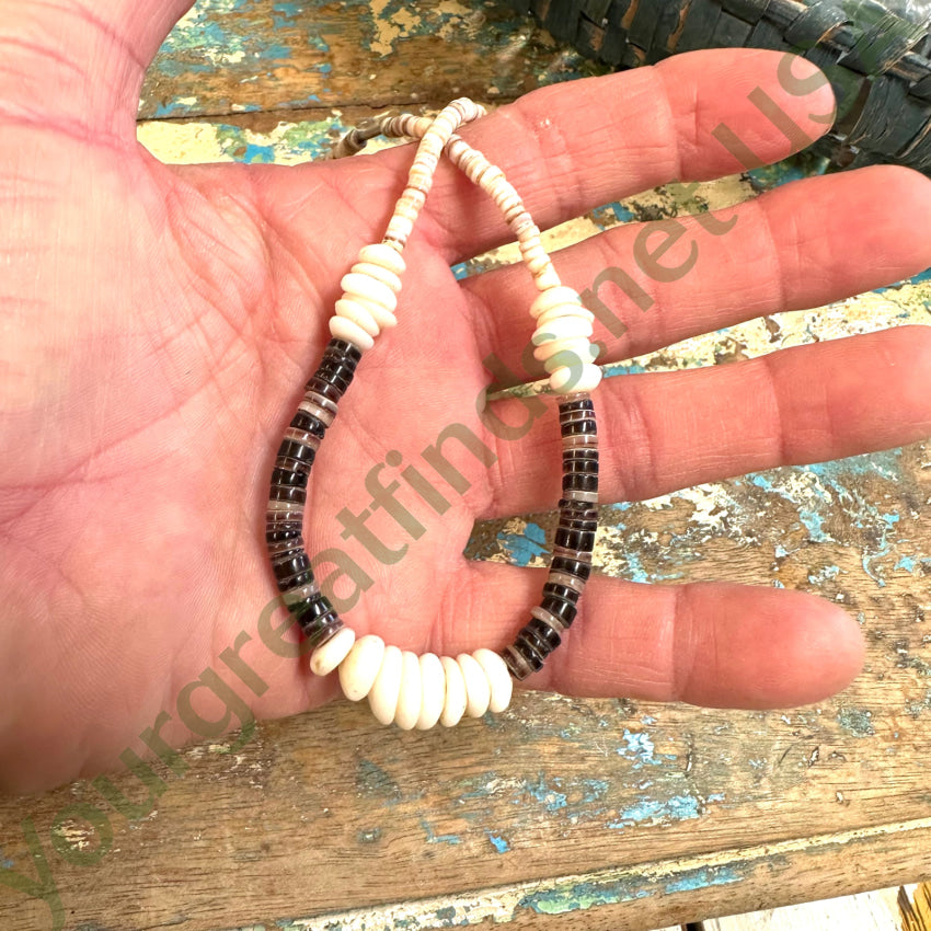 Southwestern Heishi Puka Shell Choker Necklace Vintage 1970S