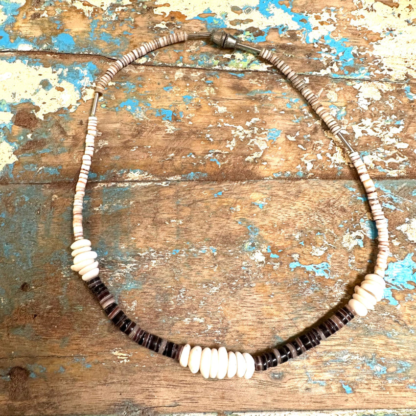 Southwestern Heishi Puka Shell Choker Necklace Vintage 1970S