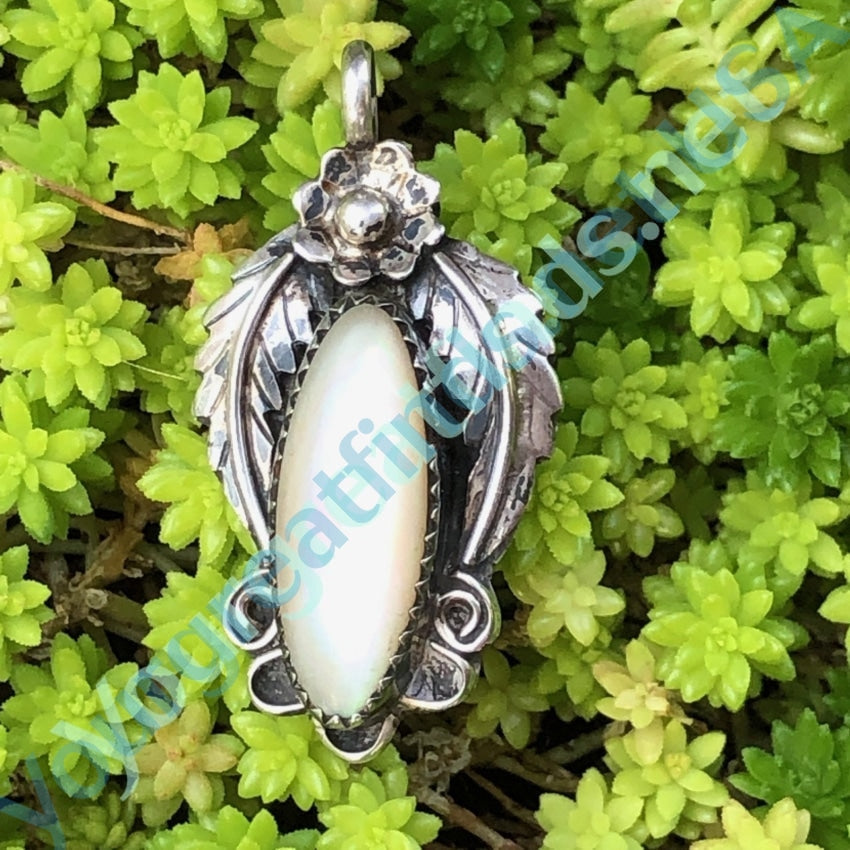 Southwestern Mother of Pearl Pendant Sterling Silver Yourgreatfinds