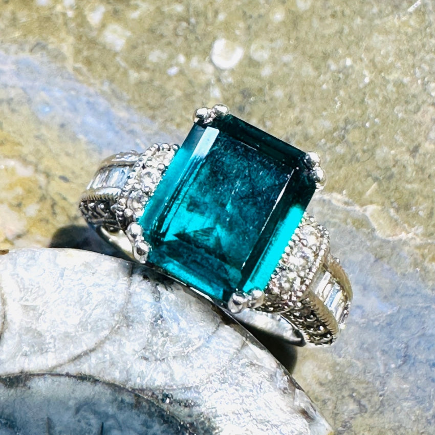 Stauer emerald store rings