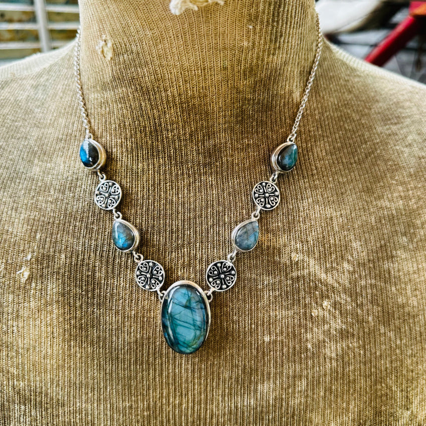 Sterling Silver & Blue Labradorite 5 Stone Necklace Pendant