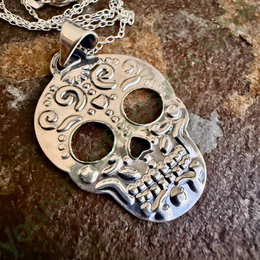 Sterling Silver Dia De Los Muertos Sugar Skull Necklace necklace
