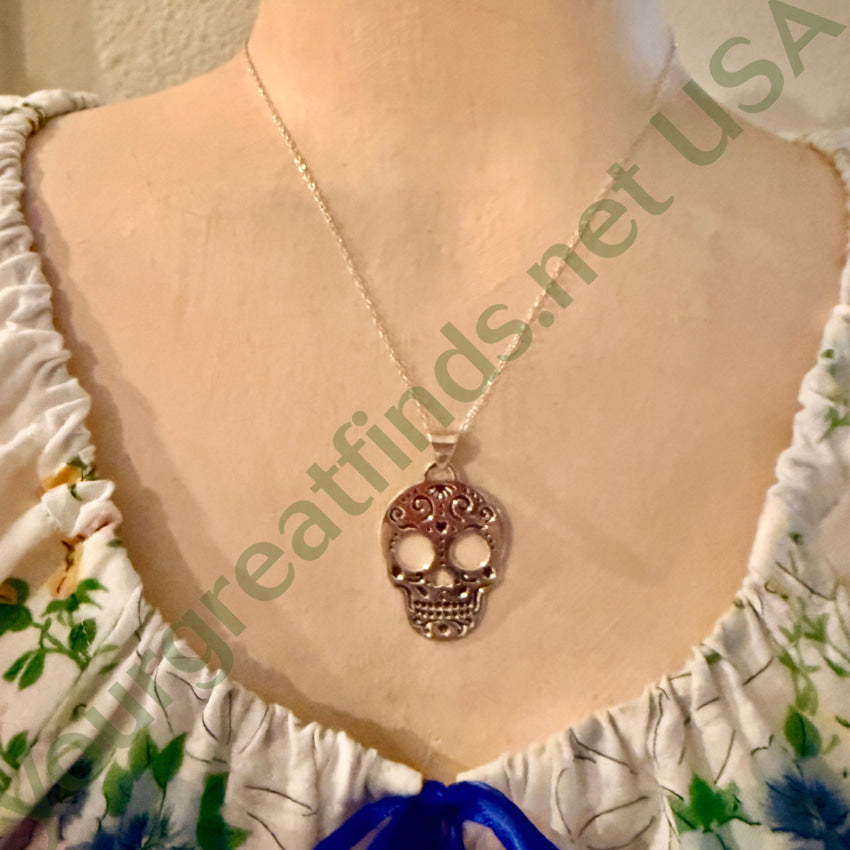 Sterling Silver Dia De Los Muertos Sugar Skull Necklace necklace