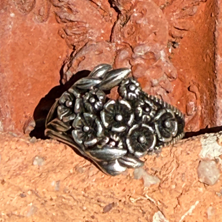 Sterling SIlver Flower Bouquet Ring Size 14 ring