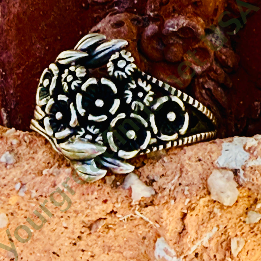 Sterling SIlver Flower Bouquet Ring Size 14 ring