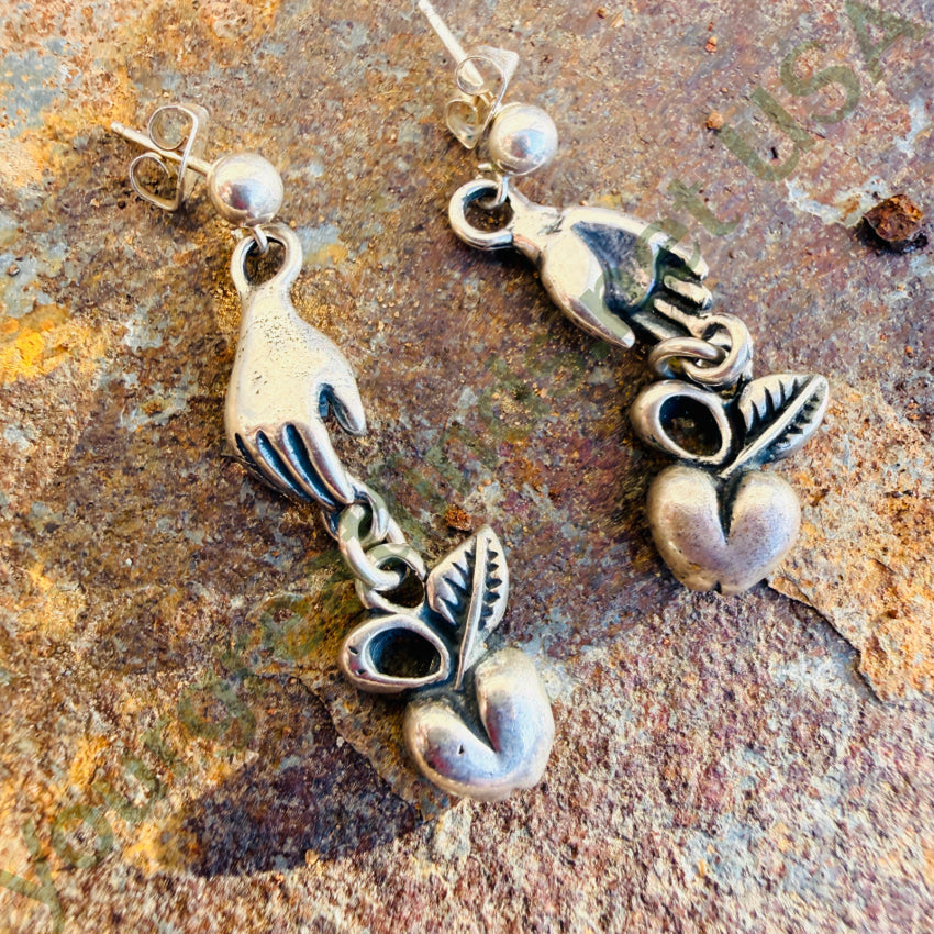 Sterling Silver Helping Hands Necklace & Earrings Set Lion Head Clasp jewelry set