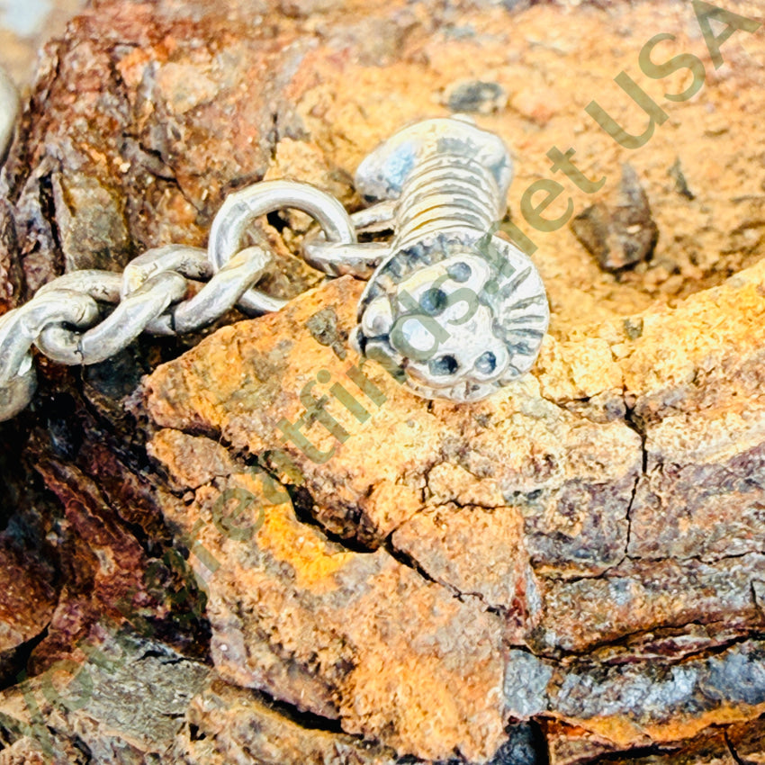 Sterling Silver Helping Hands Necklace & Earrings Set Lion Head Clasp jewelry set