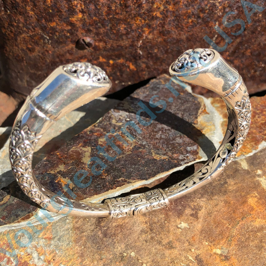 Sterling Silver Hinged Oval Bracelet Bracelet