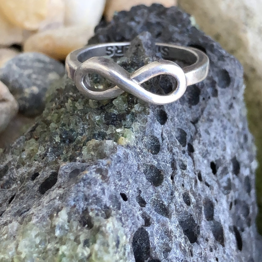 Sterling Silver Infinity Ring Sisters Size 5 Yourgreatfinds