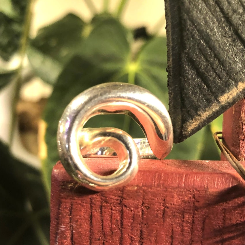 Sterling Silver Spiral Ring – ioolajewelry