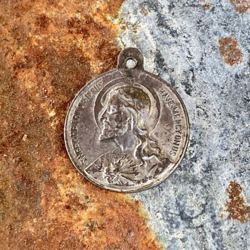 Sterling Silver Sweet Heart Of Jesus Devotional Metal Pendant Yourgreatfinds