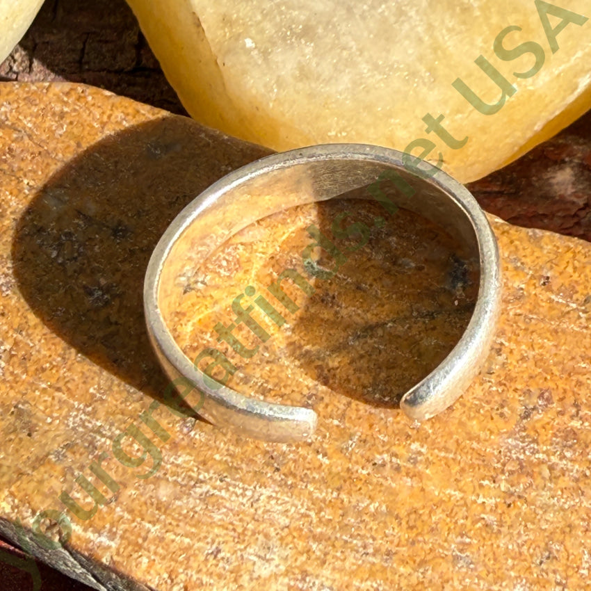 Sterling Silver Toe Ring Raised Crown Design Adjustable ring