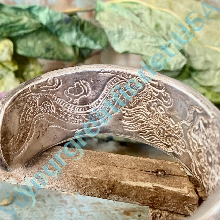 Metal dragon design shops on blue turquoise bangle