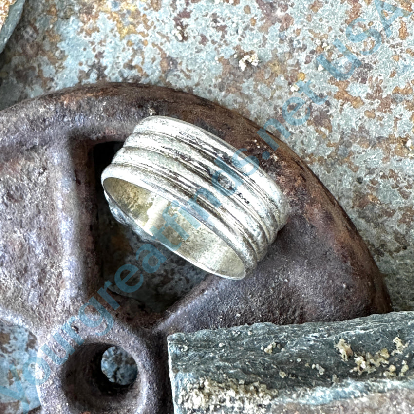 Sterling Silver & Turquoise Ribbed Band Ring Size 7 Ring