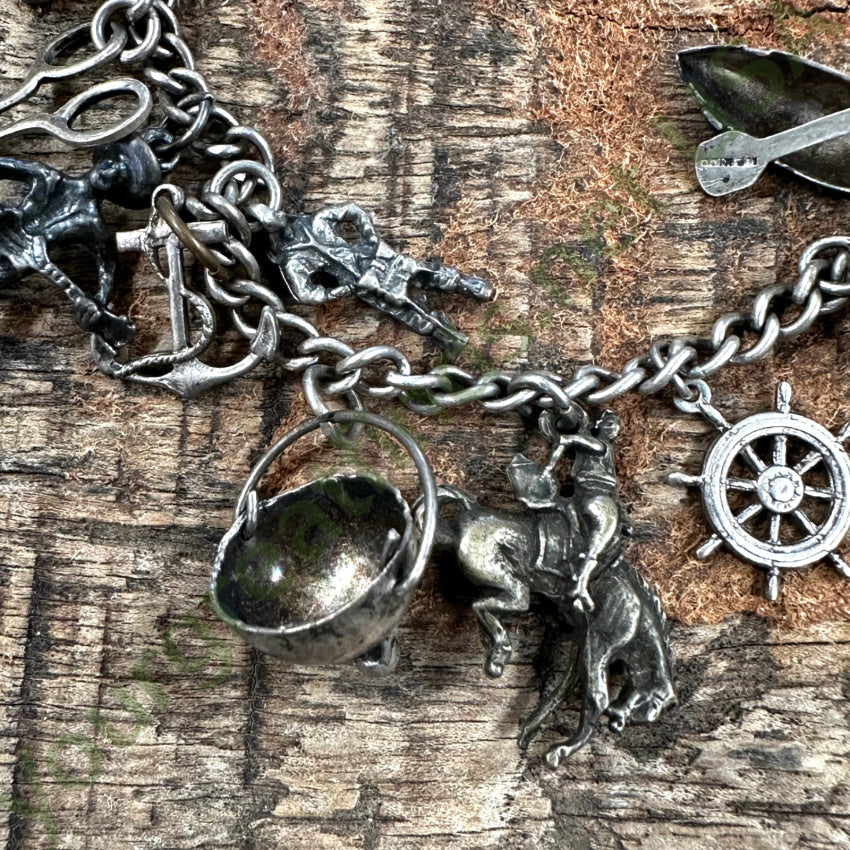 Sterling Silver Vintage 17 Charm Bracelet