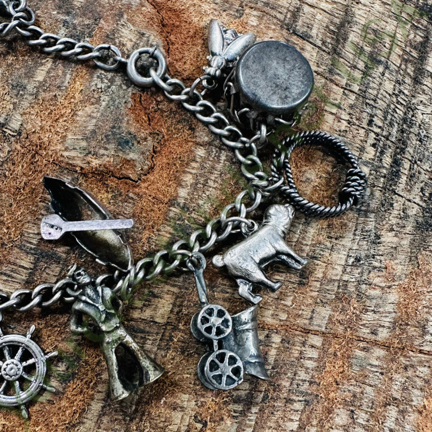 Sterling Silver Vintage 17 Charm Bracelet