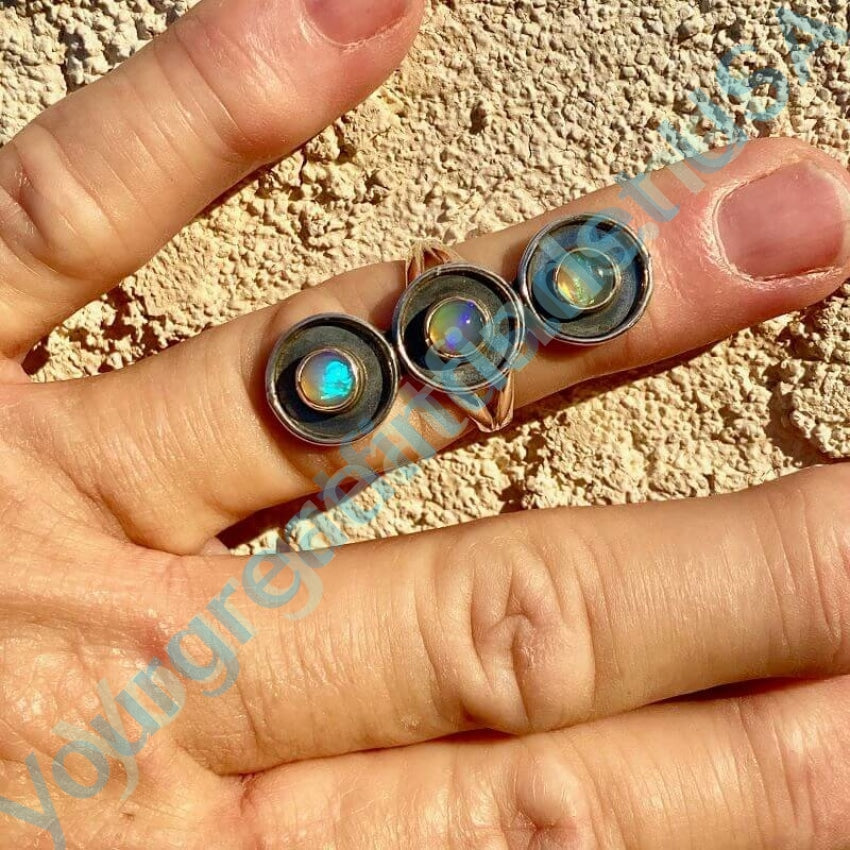 Stoplight Ring with Mexican Crystal Opals in Sterling Silver Size 5 1/4 Yourgreatfinds