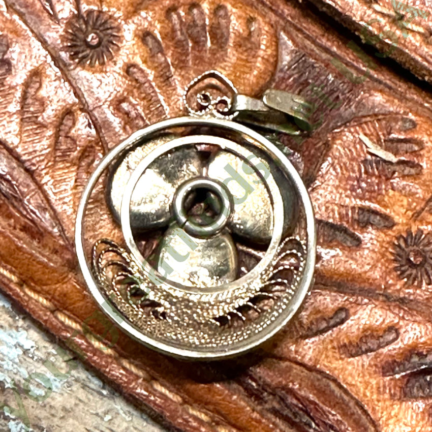 Vintage 1970S Carved Shell Triple Cameo Pendant