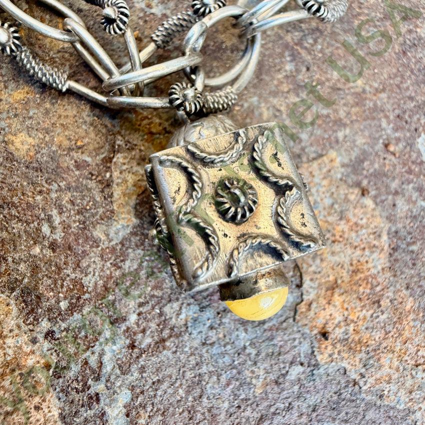 Vintage 800 Silver Italian Etruscan Revival Charm Bracelet bracelet