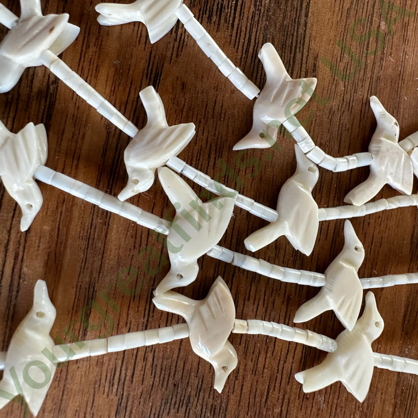 Vintage Alabaster White Heishi Hummingbird Fetish Bead Necklace