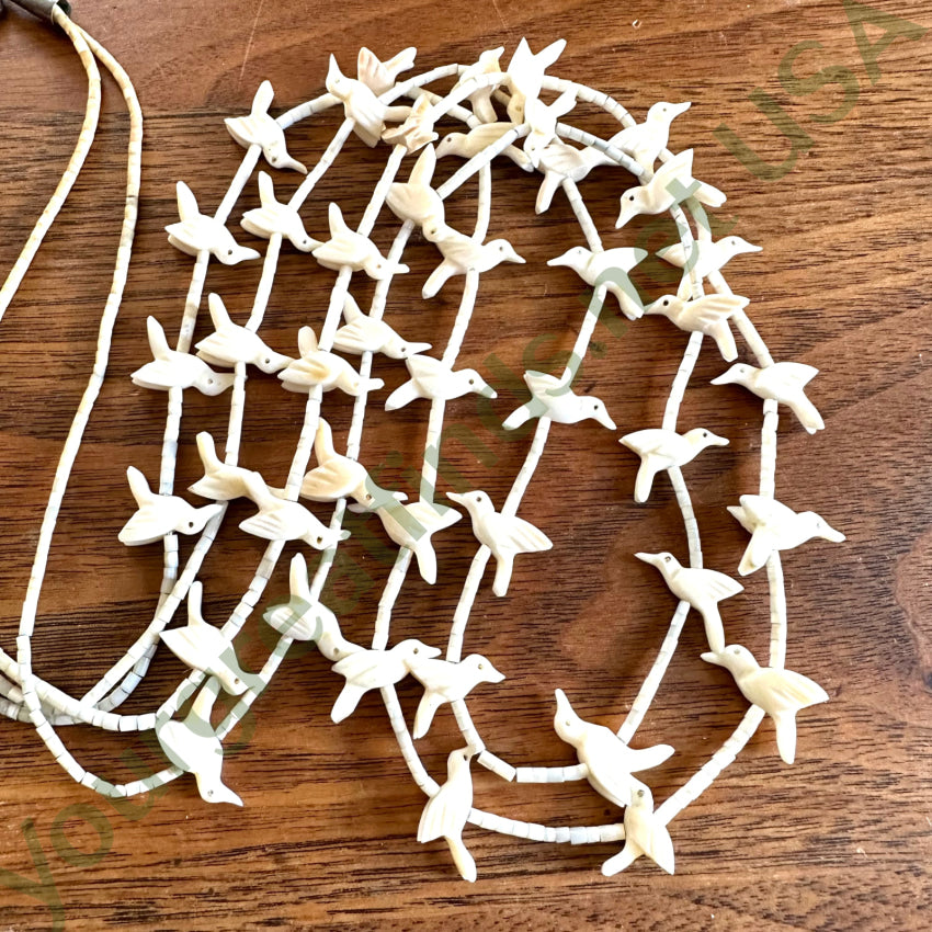 Vintage Alabaster White Heishi Hummingbird Fetish Bead Necklace