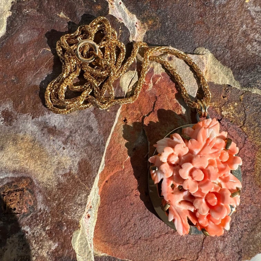 Vintage Carved Coral Floral Necklace Goldtone