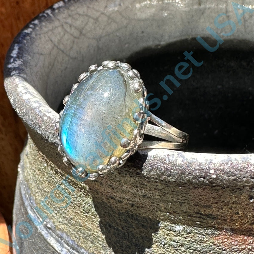 Vintage Cats Eye Rainbow Moonstone Sterling Silver Ring Size 8.5
