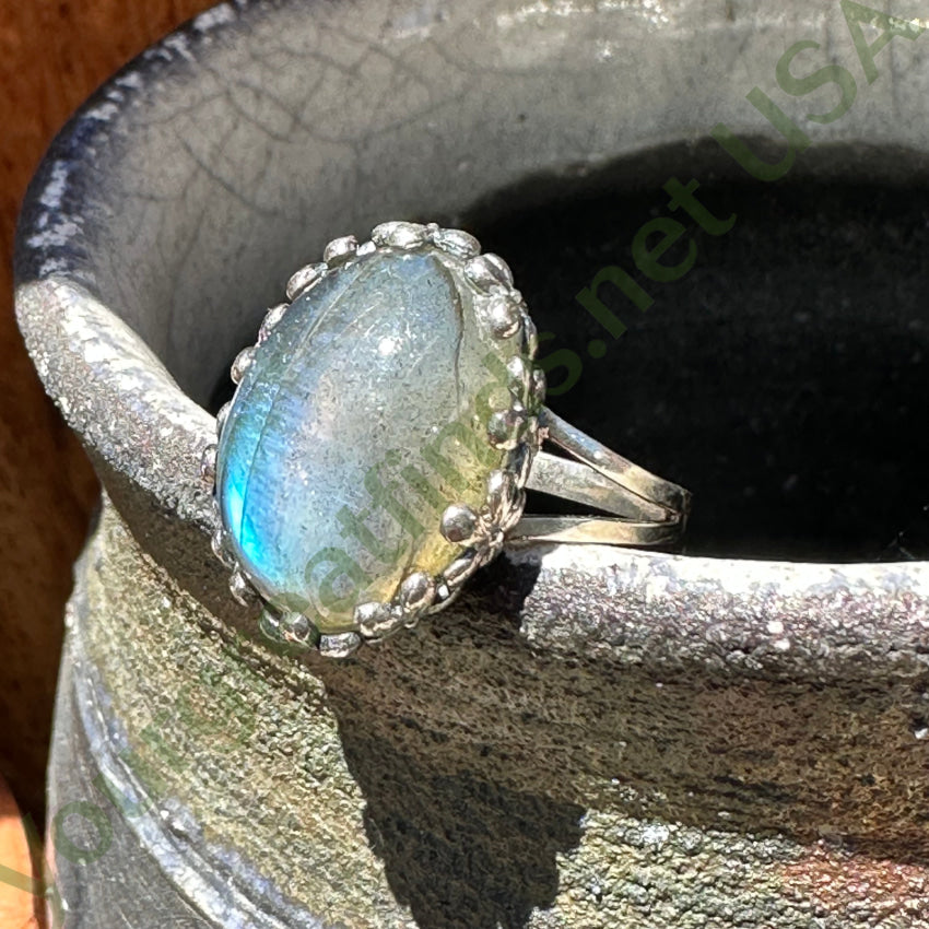 Vintage Cats Eye Rainbow Moonstone Sterling Silver Ring Size 8.5