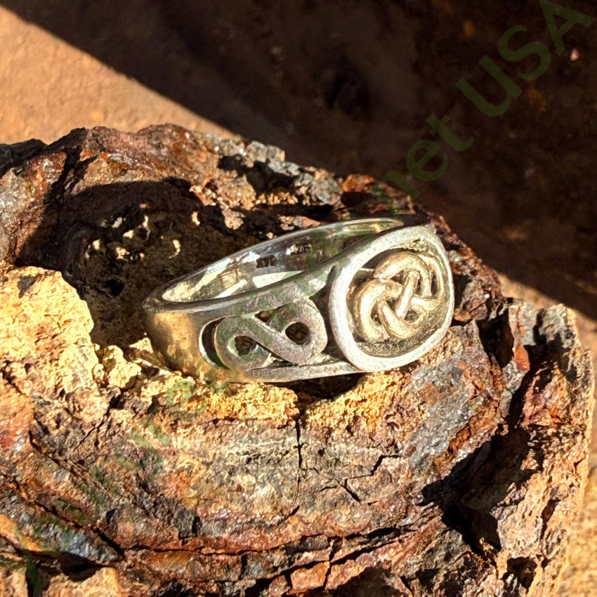 Vintage Celtic Knot Ring Sterling Silver & 14K Yellow Gold Ring 5 3/4 band ring