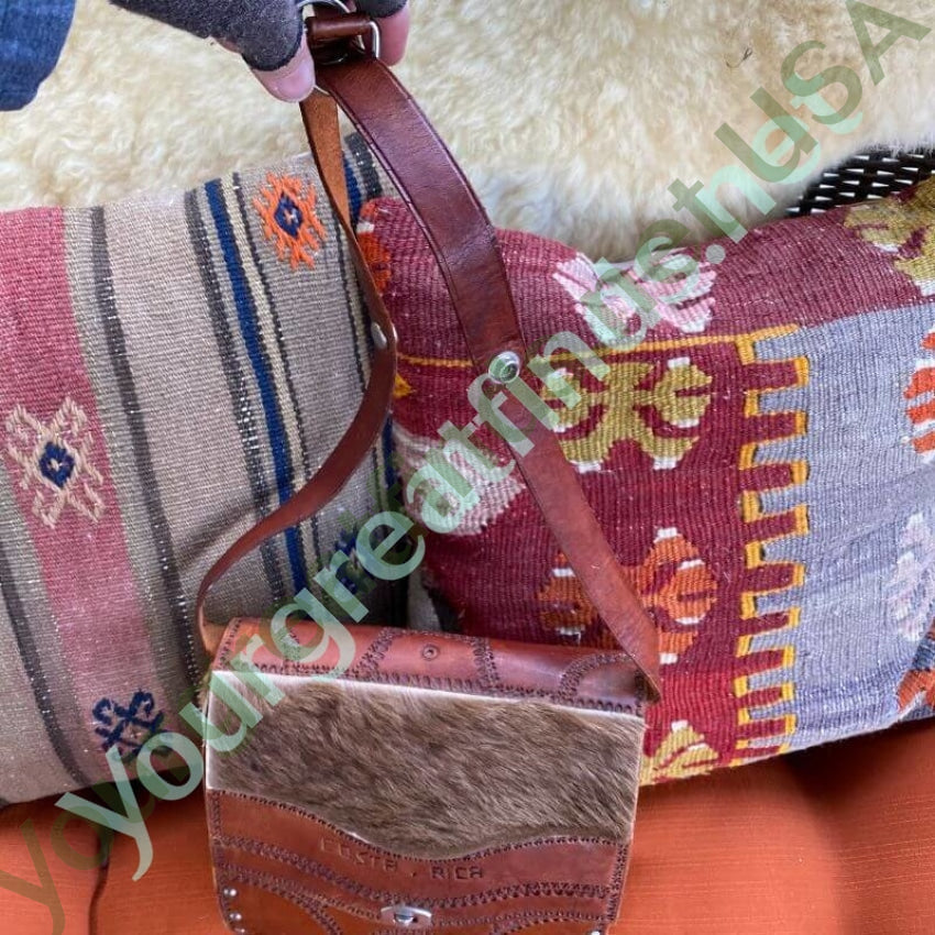 Vintage Costa Rica Leather and Wood Turn Lock Bag Yourgreatfinds